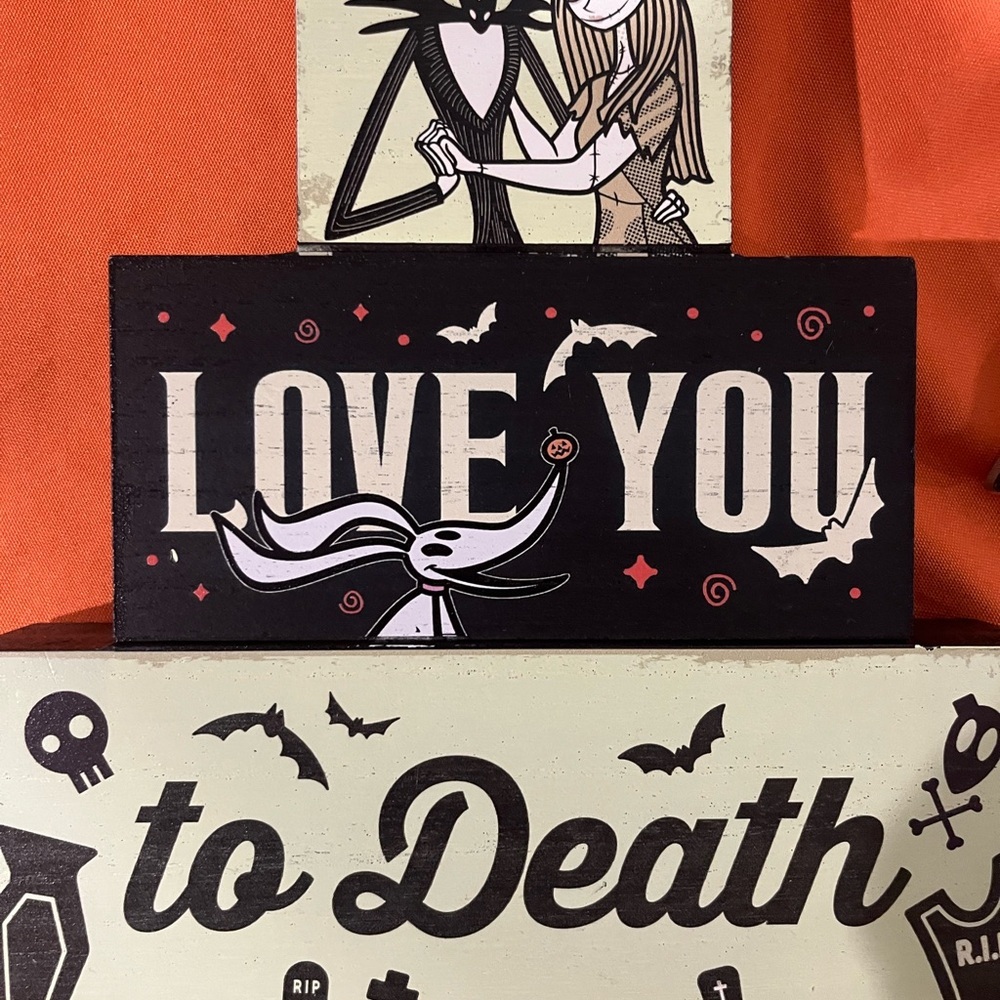 Disney Halloween Party Decor Set - Black and Orange - Picture 12 of 16
